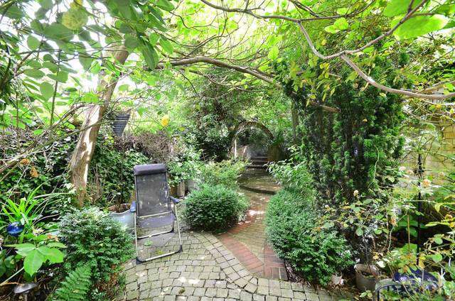  Image of 4 bedroom Detached house for sale in Cadogan Terrace London E9 at Cadogan Terrace  Victoria Park, E9 5HP