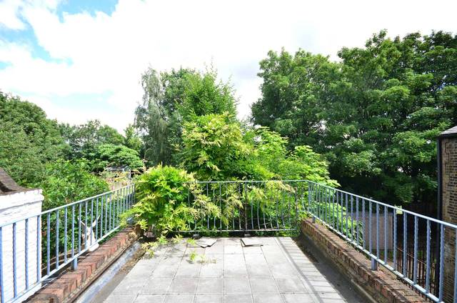  Image of 4 bedroom Detached house for sale in Cadogan Terrace London E9 at Cadogan Terrace  Victoria Park, E9 5HP