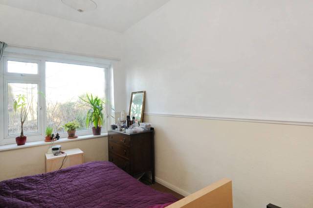  Image of 1 bedroom Flat for sale in Cadogan Terrace London E9 at Cadogan Terrace  Victoria Park, E9 5HP
