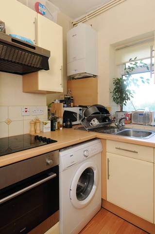 Image of 1 bedroom Flat for sale in Cadogan Terrace London E9 at Cadogan Terrace  Victoria Park, E9 5HP