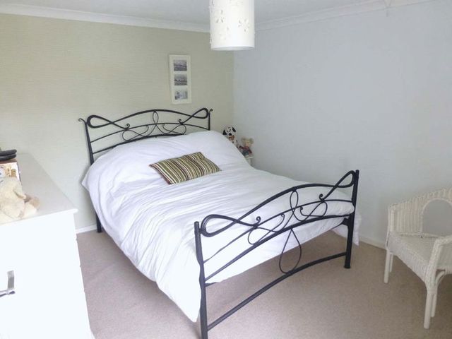  Image of 4 bedroom Detached house for sale in Yarmouth Road Caister-on-Sea Great Yarmouth NR30 at Yarmouth Road Caister-on-Sea Great Yarmouth, NR30 5BU