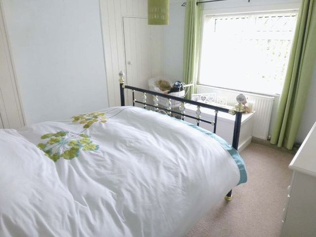  Image of 4 bedroom Detached house for sale in Yarmouth Road Caister-on-Sea Great Yarmouth NR30 at Yarmouth Road Caister-on-Sea Great Yarmouth, NR30 5BU