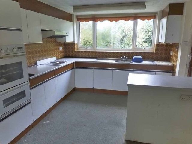  Image of 2 bedroom Detached house for sale in Caister Sands Avenue Caister-on-Sea Great Yarmouth NR30 at Caister Sands Avenue Caister-on-Sea Great Yarmouth, NR30 5PF