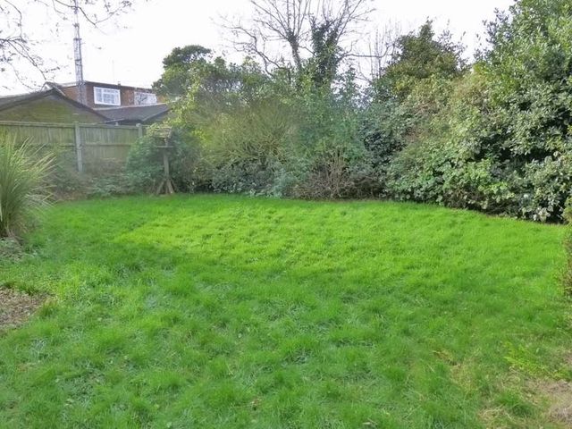  Image of 2 bedroom Detached house for sale in Caister Sands Avenue Caister-on-Sea Great Yarmouth NR30 at Caister Sands Avenue Caister-on-Sea Great Yarmouth, NR30 5PF