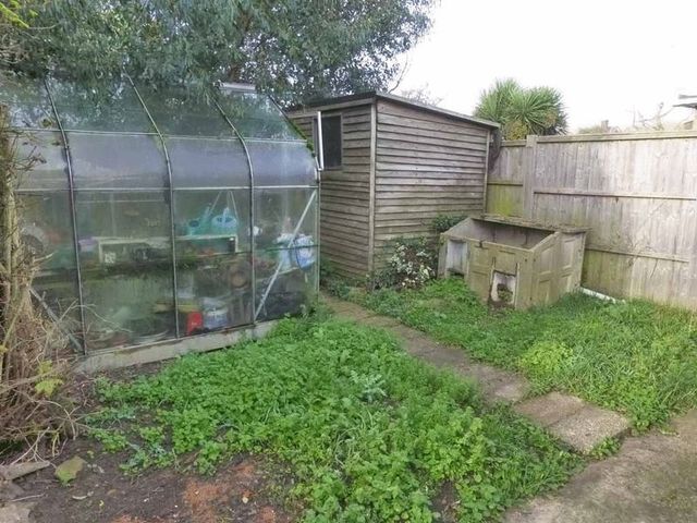  Image of 2 bedroom Detached house for sale in Caister Sands Avenue Caister-on-Sea Great Yarmouth NR30 at Caister Sands Avenue Caister-on-Sea Great Yarmouth, NR30 5PF