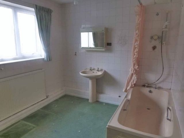 Image of 2 bedroom Detached house for sale in Caister Sands Avenue Caister-on-Sea Great Yarmouth NR30 at Caister Sands Avenue Caister-on-Sea Great Yarmouth, NR30 5PF