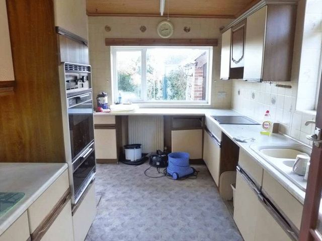  Image of 2 bedroom Detached house for sale in West Road Caister-on-Sea Great Yarmouth NR30 at West Road Caister-On-Sea Great Yarmouth, NR30 5AX