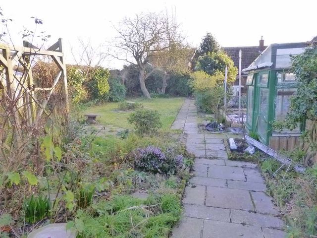  Image of 2 bedroom Detached house for sale in West Road Caister-on-Sea Great Yarmouth NR30 at West Road Caister-On-Sea Great Yarmouth, NR30 5AX