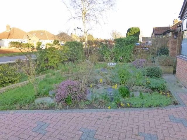  Image of 2 bedroom Detached house for sale in West Road Caister-on-Sea Great Yarmouth NR30 at West Road Caister-On-Sea Great Yarmouth, NR30 5AX