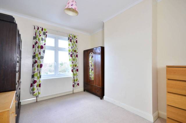  Image of 3 bedroom Detached house to rent in Caithness Road Mitcham CR4 at Caithness Road  Mitcham, CR4 2EW