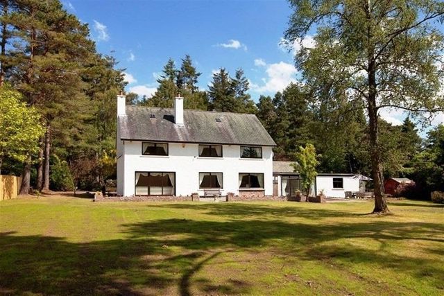  Image of 4 bedroom Detached house to rent in Caledonian Crescent Auchterarder PH3 at Crieff Perthshire Perthshire, PH3 1NG