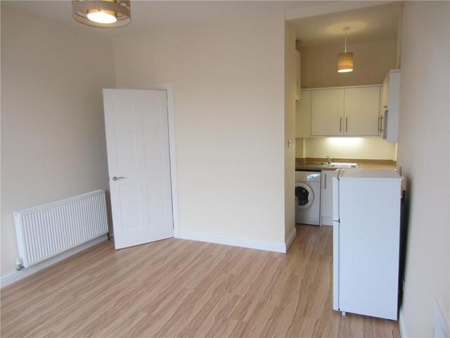  Image of 1 bedroom Flat to rent in Caledonian Crescent Edinburgh EH11 at Dalry Edinburgh Edinburgh, EH11 2DB
