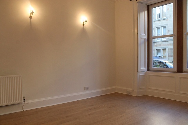  Image of 2 bedroom Flat to rent in Caledonian Place Edinburgh EH11 at Dalry Edinburgh Edinburgh, EH11 2AS