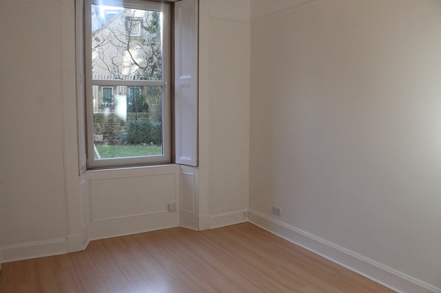  Image of 2 bedroom Flat to rent in Caledonian Place Edinburgh EH11 at Dalry Edinburgh Edinburgh, EH11 2AS