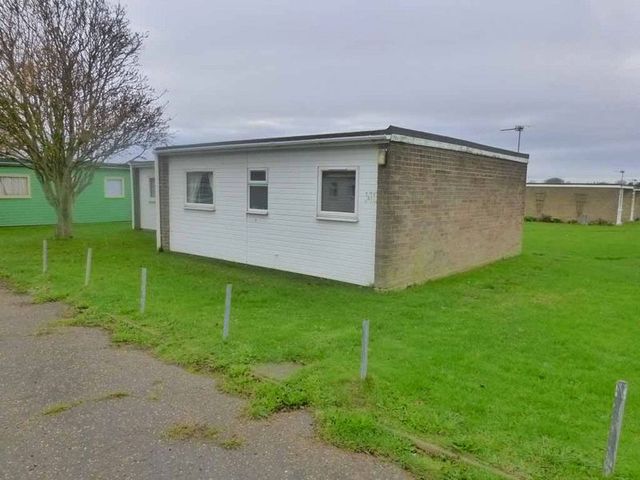  Image of 2 bedroom Semi-Detached house for sale in California Road California Great Yarmouth NR29 at California Road California Great Yarmouth, NR29 3QW