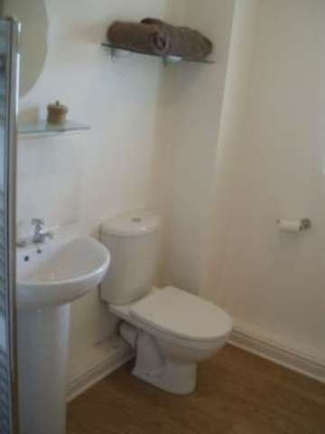  Image of 1 bedroom Flat for sale in Calver Close Penryn TR10 at Calver Close  Penryn, TR10 8SG