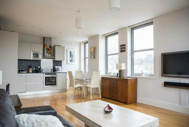  Image of 2 bedroom Flat for sale in Calverley Street Tunbridge Wells TN1 at Tunbridge Wells, TN1 2XN