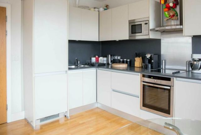  Image of 2 bedroom Flat for sale in Calverley Street Tunbridge Wells TN1 at Tunbridge Wells, TN1 2XN