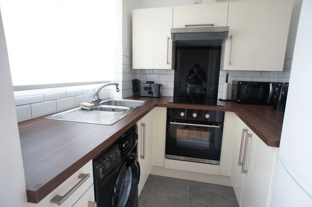  Image of 1 bedroom Flat for sale in Calvert Drive Pitsea Basildon SS13 at Calvert Drive  Basildon, SS13 1TB