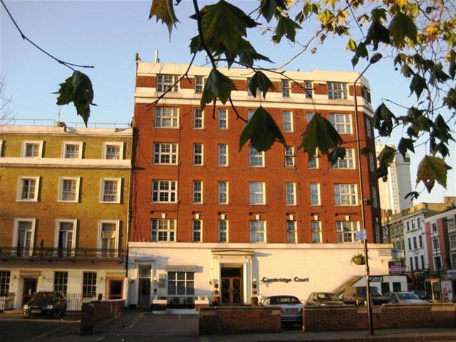  Image of 1 bedroom Studio flat for sale in Sussex Gardens London W2 at Sussex Gardens London Edgware Road, W2 1EU
