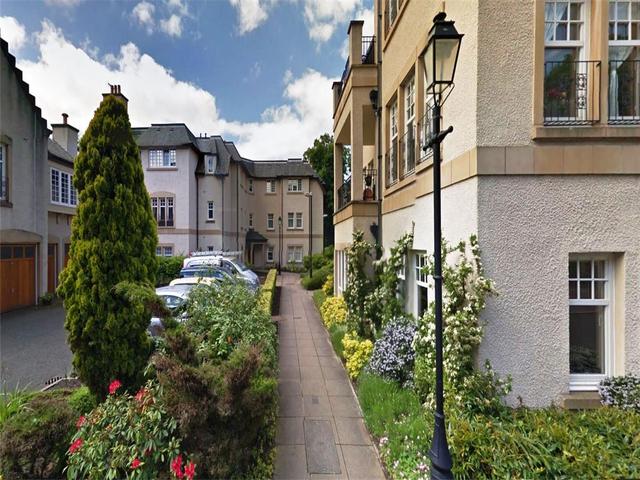  Image of 3 bedroom Flat to rent in Canaan Lane Edinburgh EH10 at Morningside Edinburgh Edinburgh, EH10 4SG