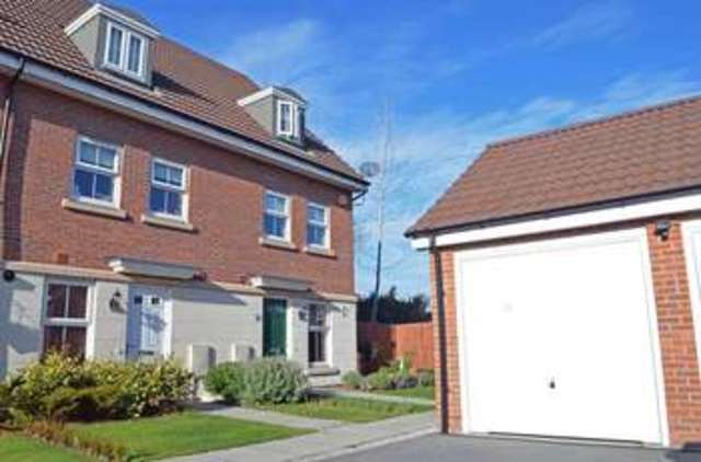  Image of 3 bedroom Semi-Detached house for sale in Canterbury Close Retford DN22 at Canterbury Close  Retford, DN22 7WG