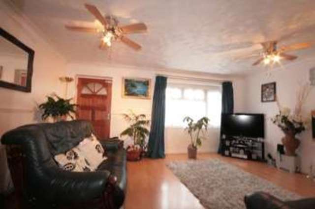  Image of 3 bedroom Terraced house for sale in Capstone Avenue Hockley Birmingham B18 at Capstone Avenue  Birmingham, B18 6PJ