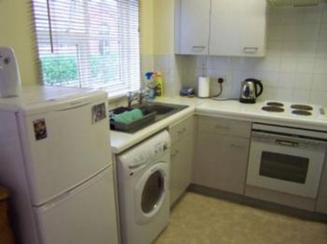  Image of 1 bedroom Flat to rent in Captains Place Southampton SO14 at Captains Place  SOUTHAMPTON, SO14 3TE