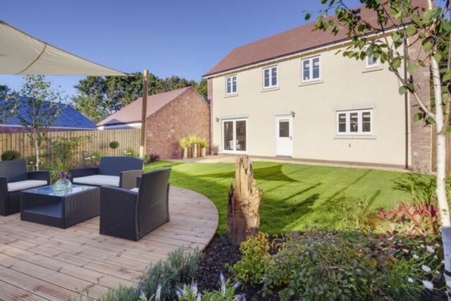  Image of 4 bedroom Detached house for sale in Carhaix Way Dawlish EX7 at Carhaix Way  Langdon House, EX7 0RR