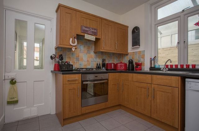 Image of 2 bedroom Terraced house for sale in Carisbrooke Road Southsea PO4 at Carisbrooke Road  Southsea, PO4 8RF