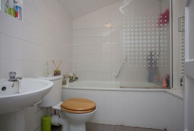  Image of 2 bedroom Terraced house for sale in Carisbrooke Road Southsea PO4 at Carisbrooke Road  Southsea, PO4 8RF