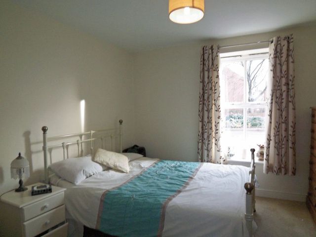  Image of 2 bedroom Flat for sale in Carolgate Court Retford DN22 at Carolgate Court  Retford, DN22 6BJ
