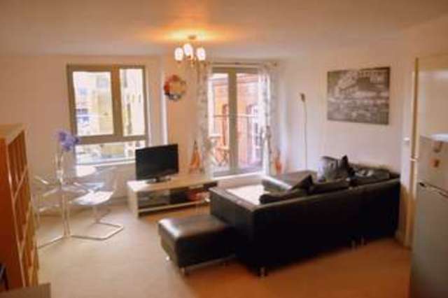  Image of 2 bedroom Flat to rent in Carronade Court Eden Grove London N7 at Carronade Court, Eden Grove, Holloway  London, N7 8EP