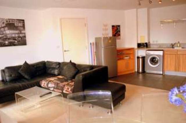  Image of 2 bedroom Flat to rent in Carronade Court Eden Grove London N7 at Carronade Court, Eden Grove, Holloway  London, N7 8EP