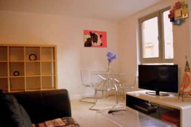  Image of 2 bedroom Flat to rent in Carronade Court Eden Grove London N7 at Carronade Court, Eden Grove, Holloway  London, N7 8EP
