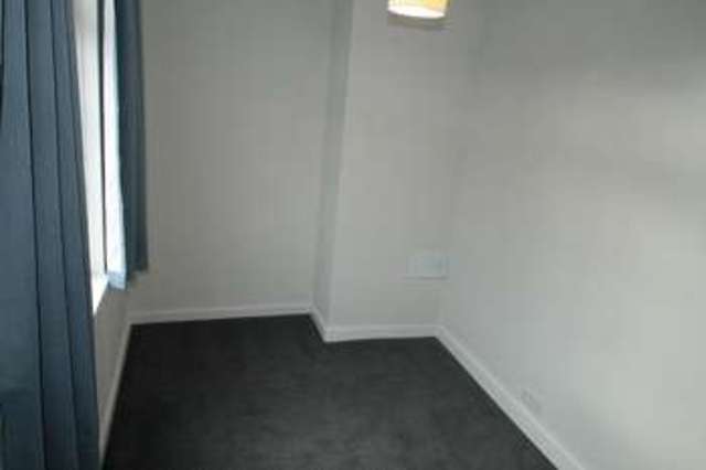  Image of 3 bedroom Cottage to rent in Carshalton Road Carshalton SM5 at Carshalton, SM5 3PZ