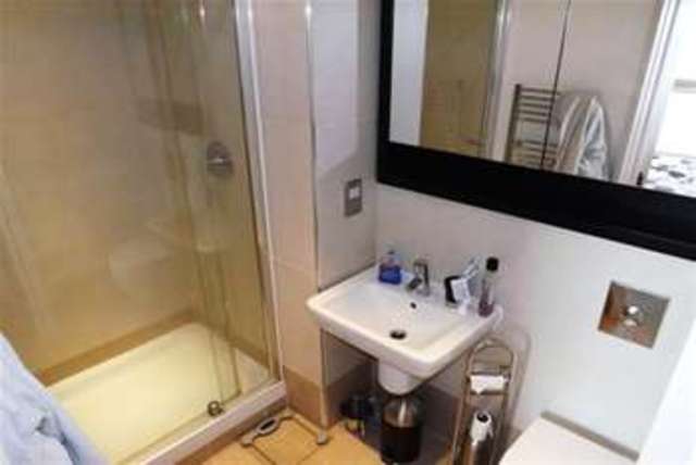  Image of 2 bedroom Flat to rent in The Boulevard Hunslet Leeds LS10 at Leeds, LS10 1HY