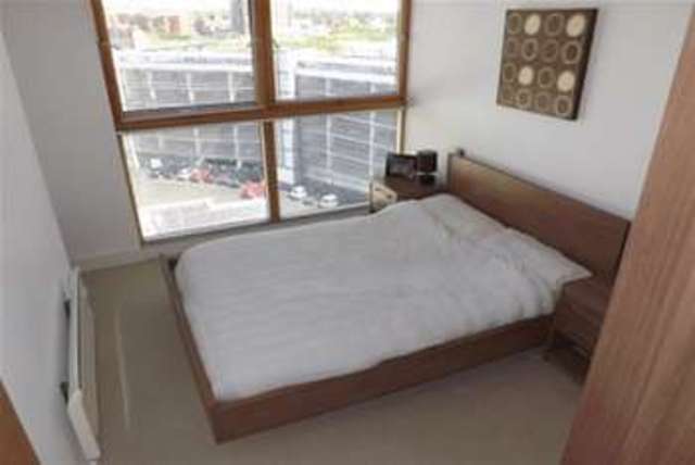  Image of 2 bedroom Flat to rent in The Boulevard Hunslet Leeds LS10 at Leeds, LS10 1HY