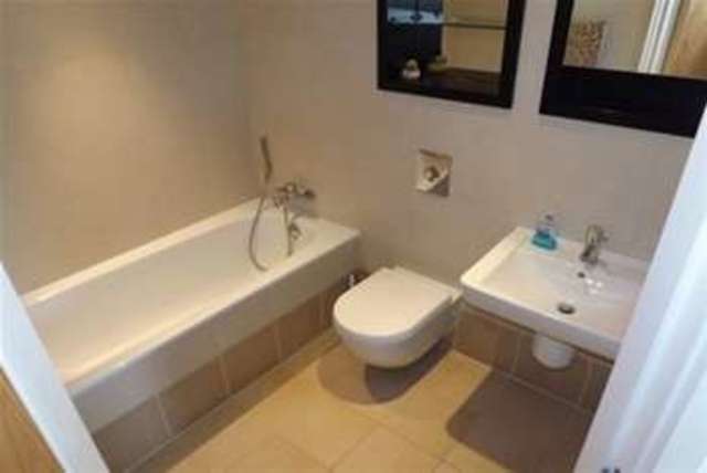  Image of 2 bedroom Flat to rent in The Boulevard Hunslet Leeds LS10 at Leeds, LS10 1HY