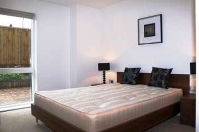  Image of 1 bedroom Flat to rent in Seven Sea Gardens London E3 at Ceram Court  Bow, E3 3GW