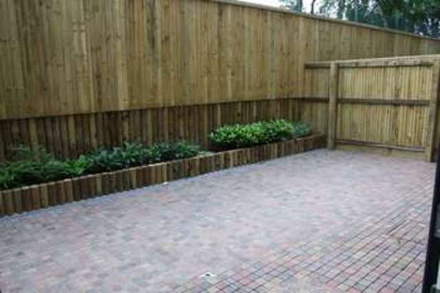  Image of 1 bedroom Flat to rent in Seven Sea Gardens London E3 at Ceram Court  Bow, E3 3GW