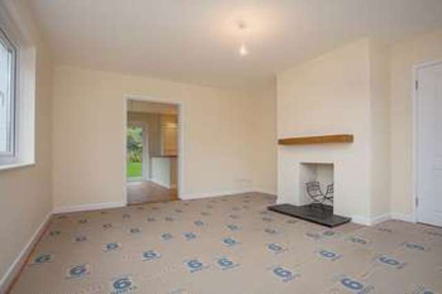  Image of 4 bedroom Detached house for sale in Castle Avenue Havant PO9 at Castle Avenue Warblington Havant, PO9 2RY