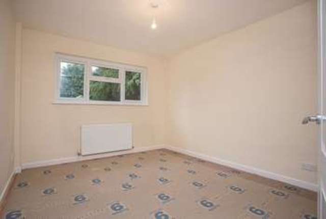  Image of 4 bedroom Detached house for sale in Castle Avenue Havant PO9 at Castle Avenue Warblington Havant, PO9 2RY