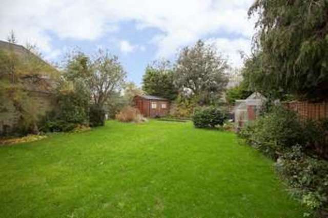  Image of 4 bedroom Detached house for sale in Castle Avenue Havant PO9 at Castle Avenue Warblington Havant, PO9 2RY