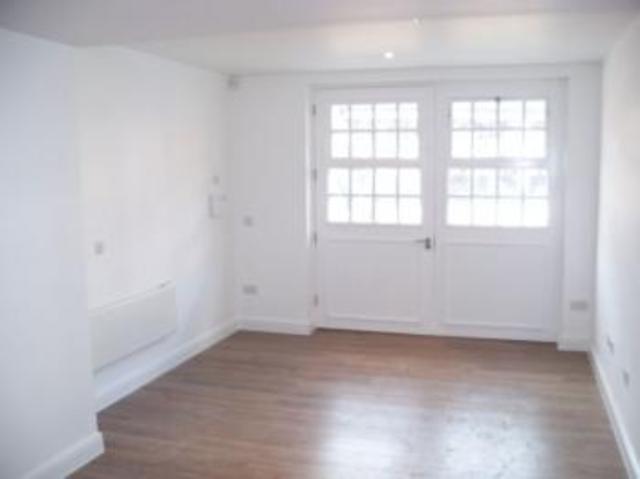  Image of Property to rent in Lansdowne Hill Southampton SO14 at Lansdowne Hill  Southampton, SO14 2EQ