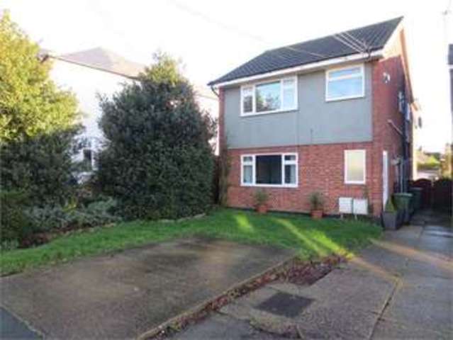  Image of 2 bedroom Flat to rent in Castle Lane Benfleet SS7 at Castle Lane Hadleigh Benfleet, SS7 2AL