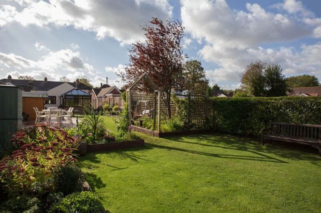  Image of 3 bedroom Detached house for sale in Castle Road Rowland