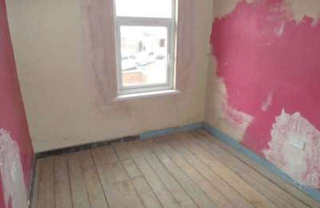  Image of 3 bedroom Terraced house for sale in Castle Street Bolton BL2 at Castle Street  Bolton, BL2 1AD