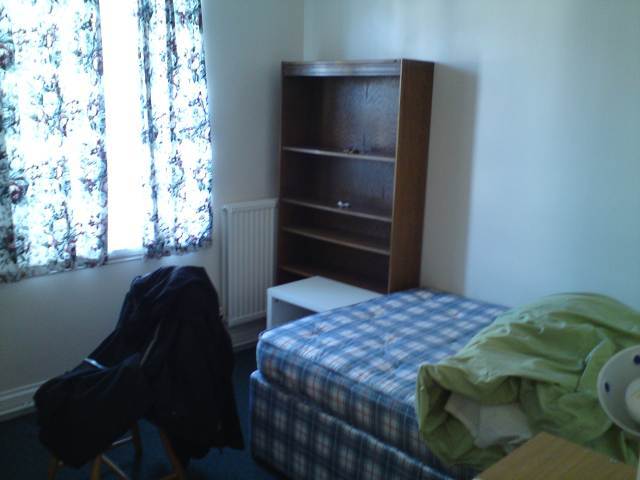  Image of 6 bedroom Detached house to rent in Cathays Terrace Cathays Cardiff CF24 at Cathays Cardiff Roath, CF24 4HW