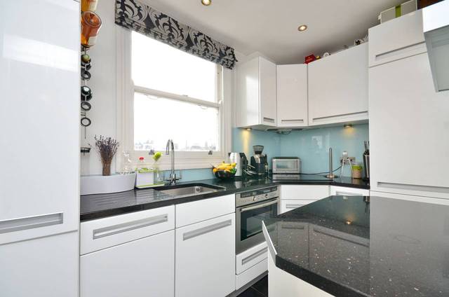  Image of 2 bedroom Flat for sale in Cathcart Road London SW10 at Cathcart Road  Chelsea, SW10 9JG